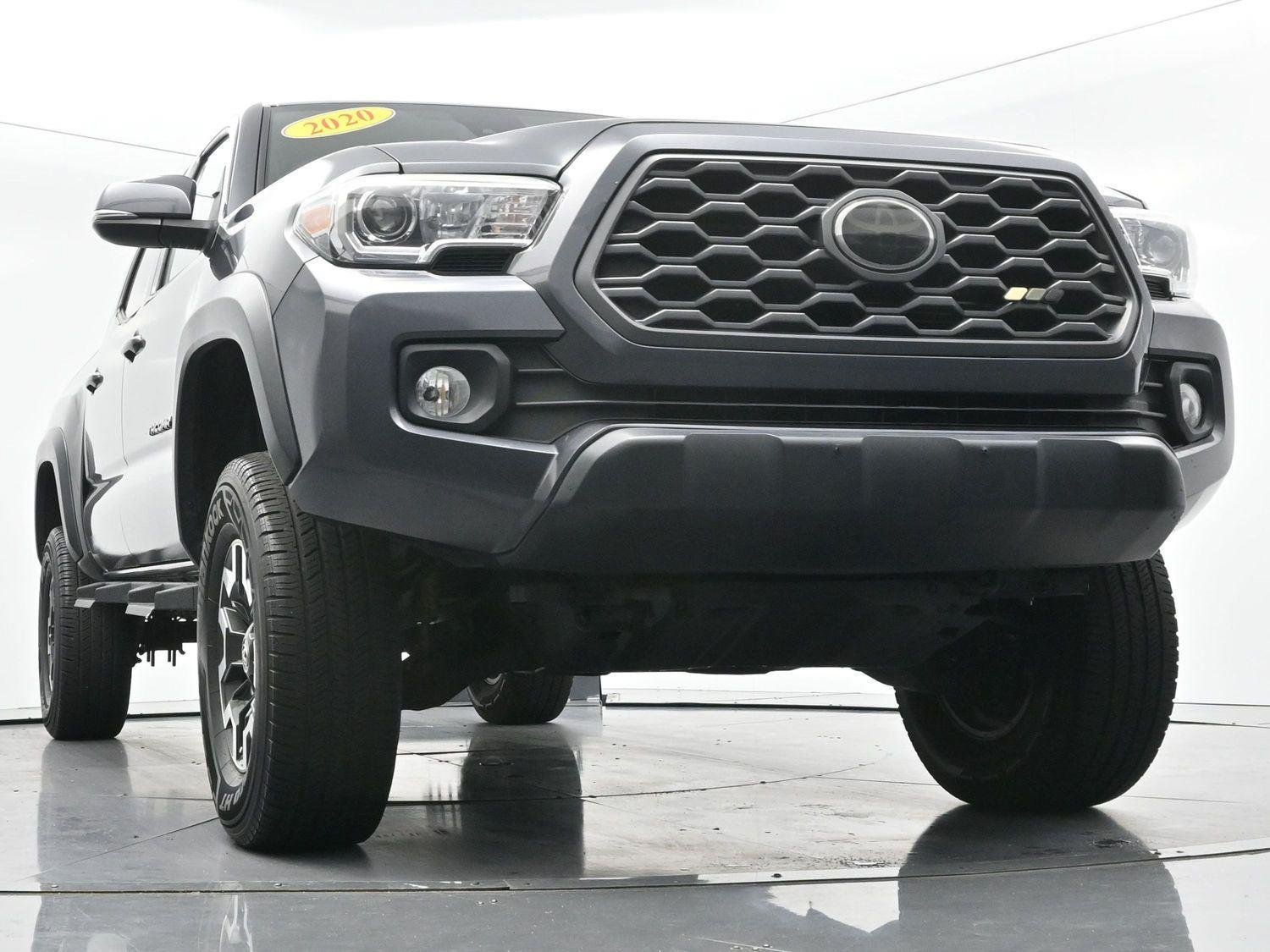 Used 2020 Toyota Tacoma TRD Off-Road w/ Technology Package AWD/4WD image 45