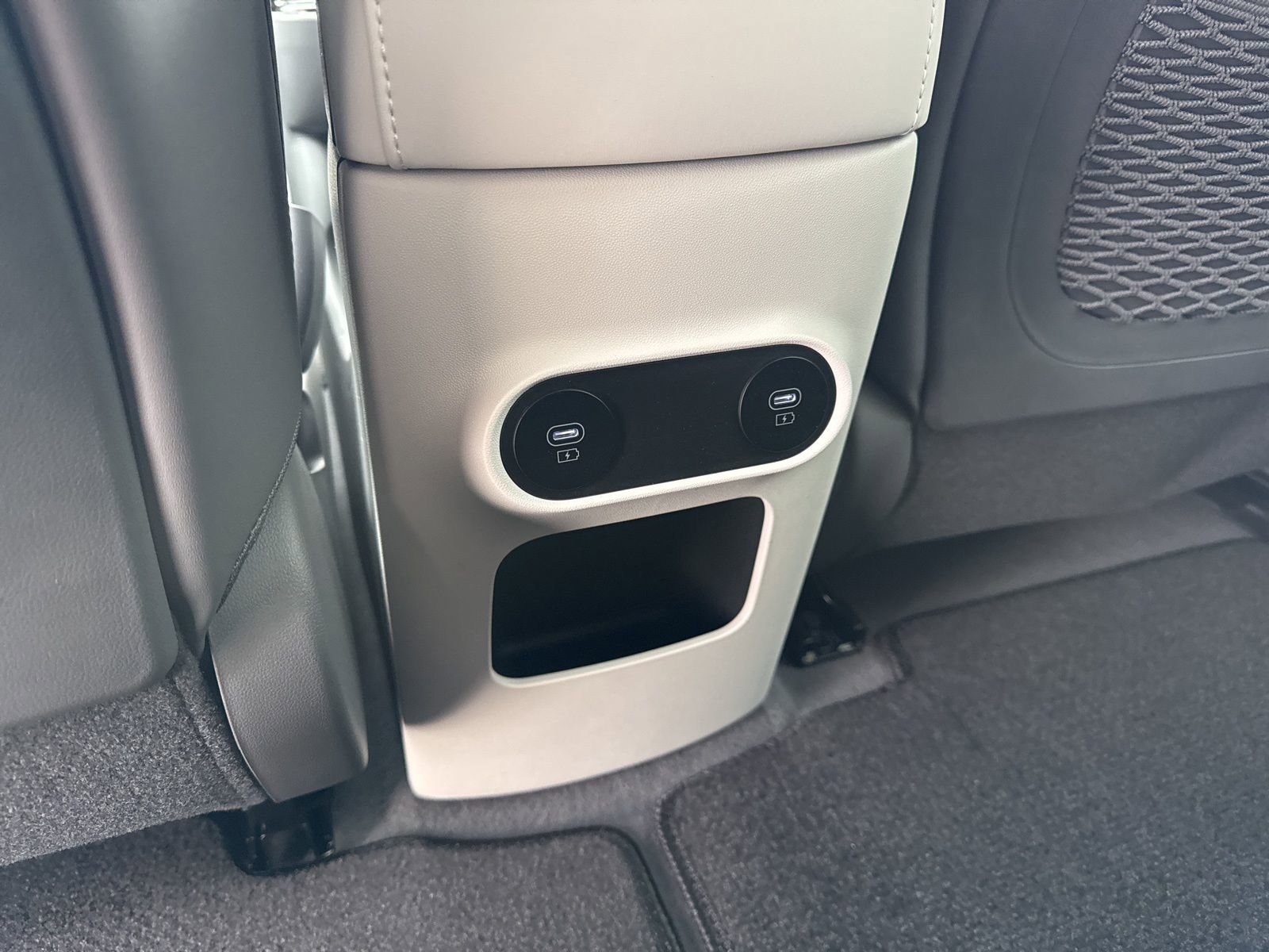 Used 2025 Hyundai Ioniq 5 SEL image 16