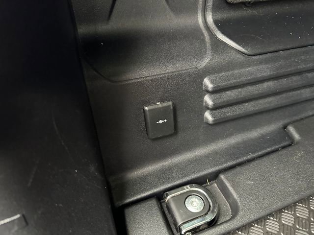 Used 2021 Land Rover Defender 110 S image 24