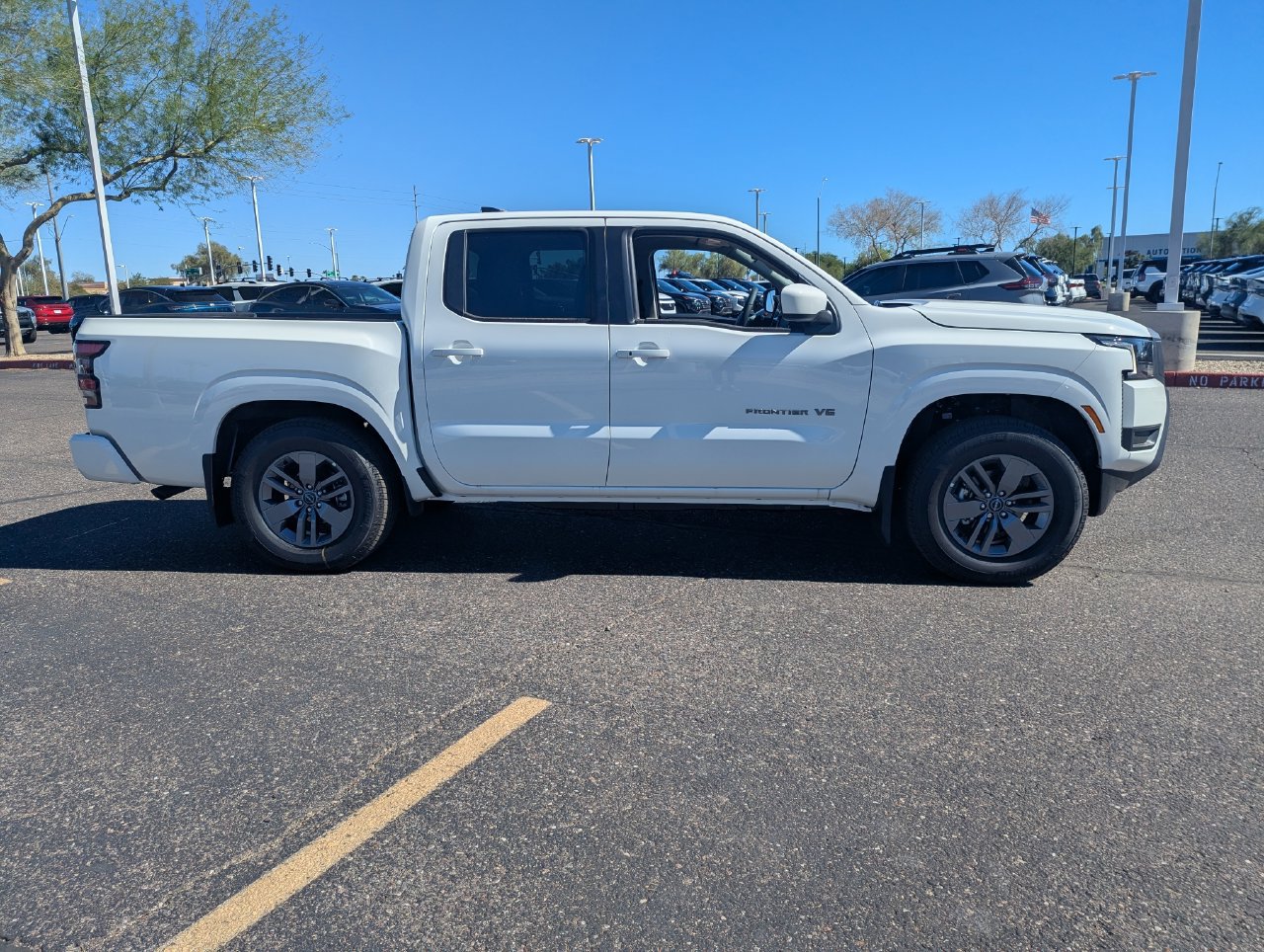 New 2027 Nissan Frontier S RWD image 6