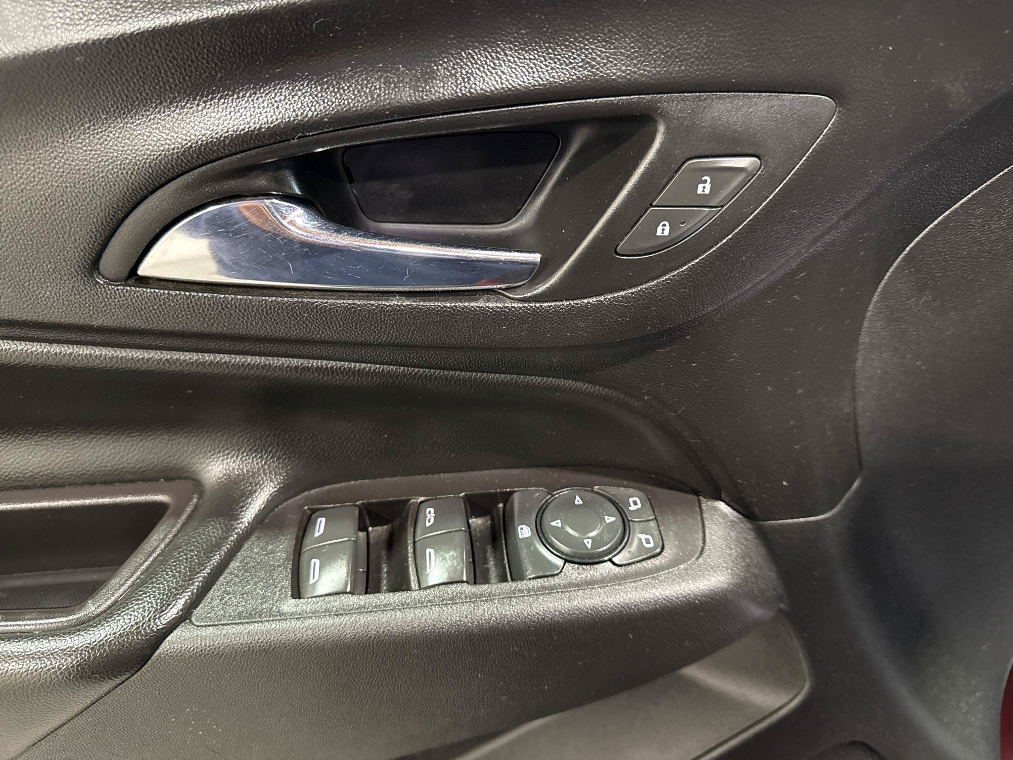 Certified 2020 Chevrolet Equinox LT AWD/4WD image 11