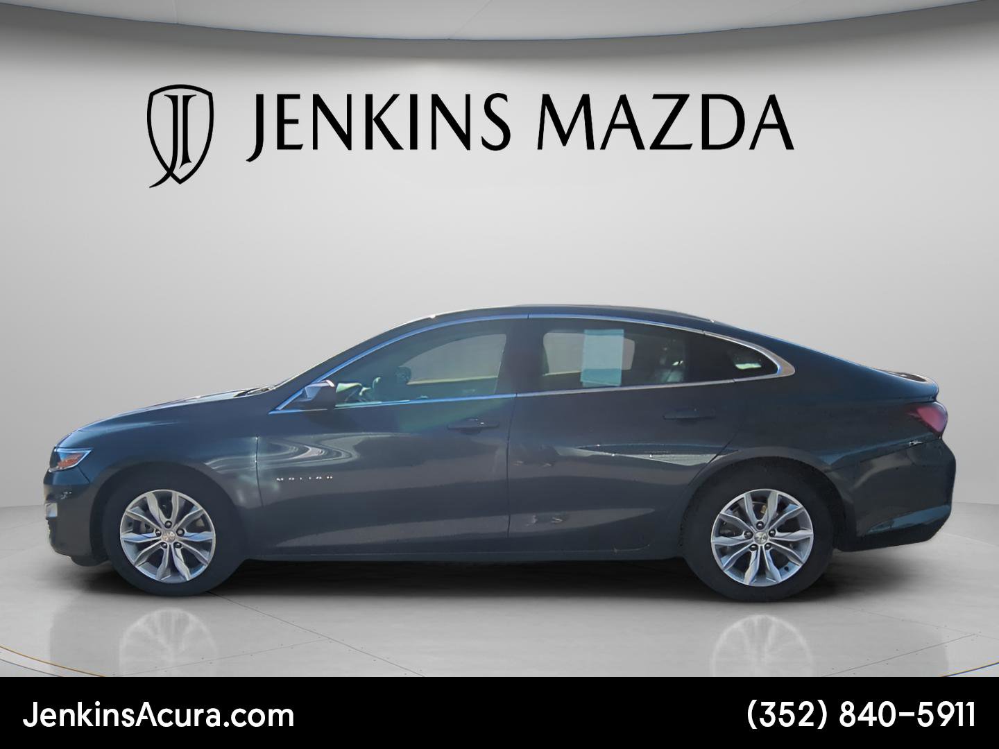 Used 2019 Chevrolet Malibu Hybrid w/ Leather Package image 5