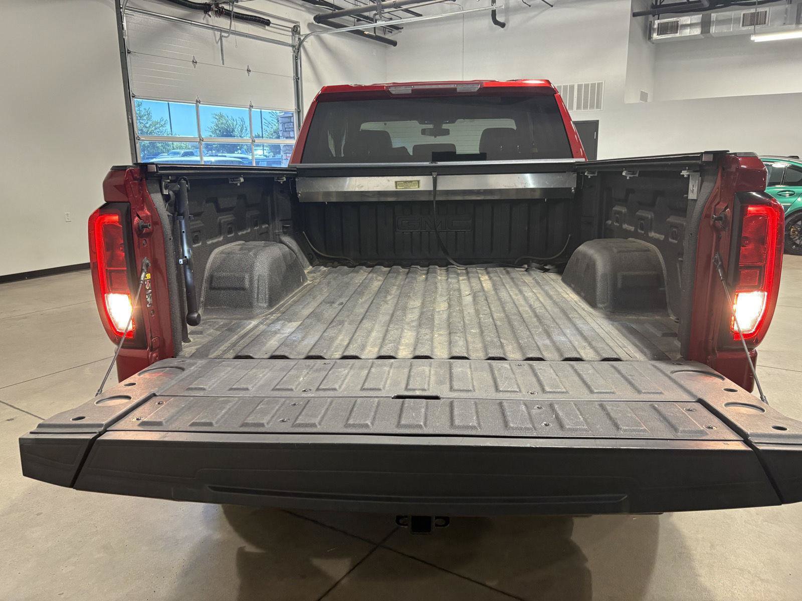 Used 2022 GMC Sierra 1500 Elevation w/ Driver Alert Package I AWD/4WD image 38