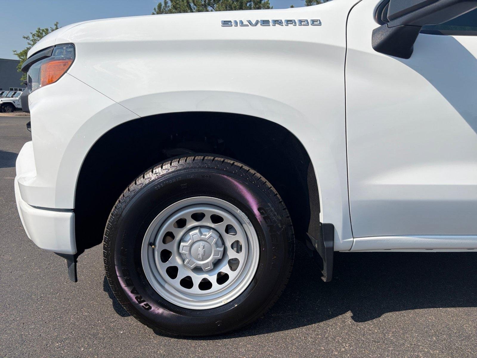 Used 2022 Chevrolet Silverado 1500 Custom AWD/4WD image 10