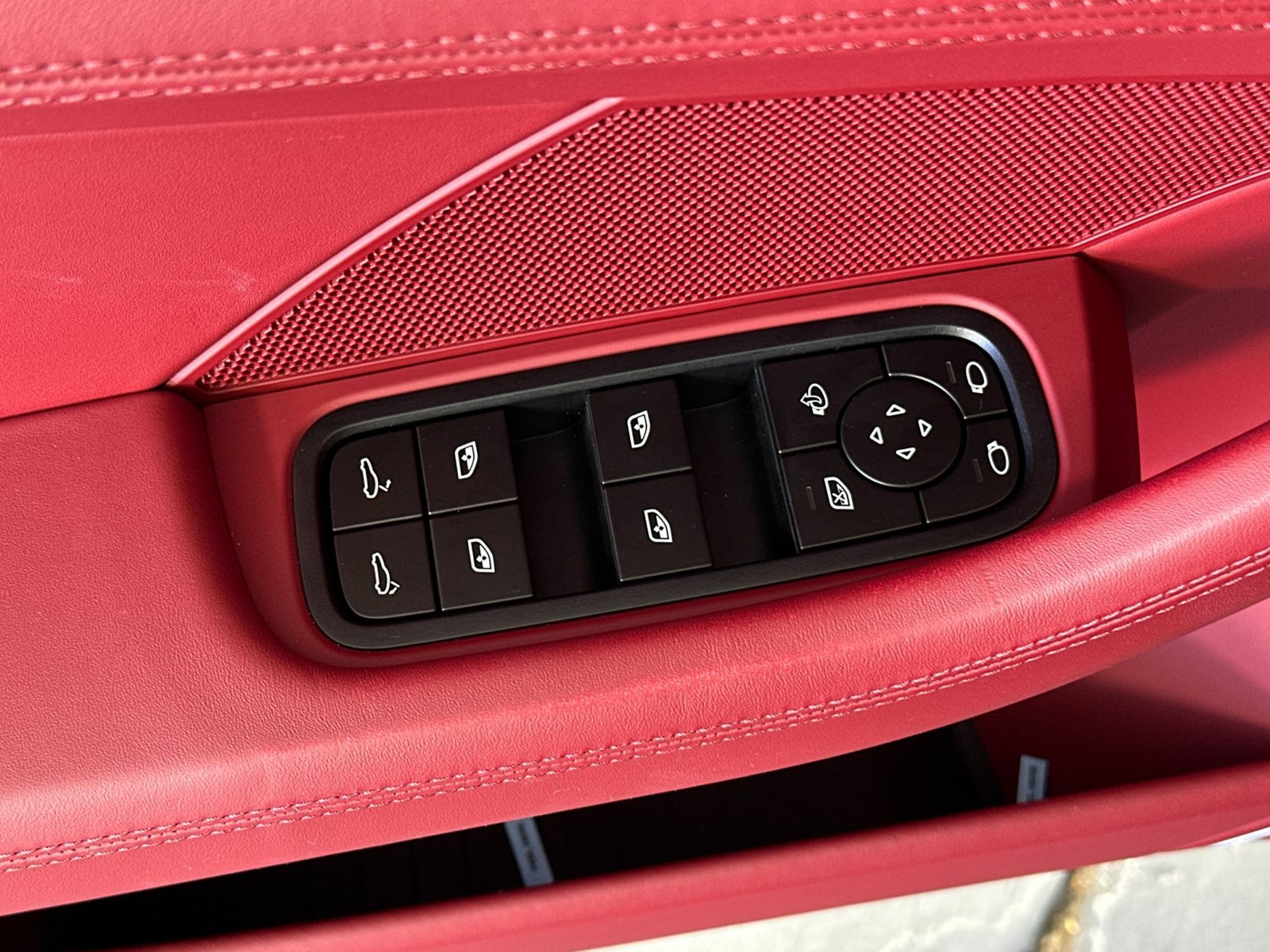 Certified 2023 Porsche Panamera Platinum Edition RWD image 13