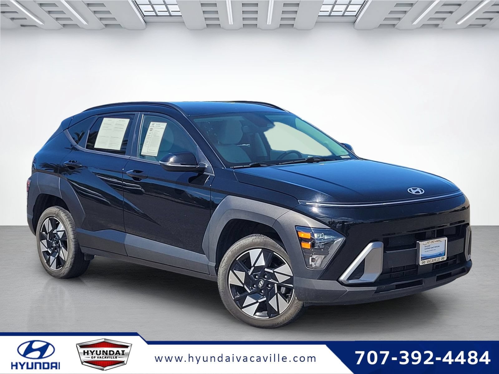 Certified 2025 Hyundai Kona SEL AWD/4WD image 1