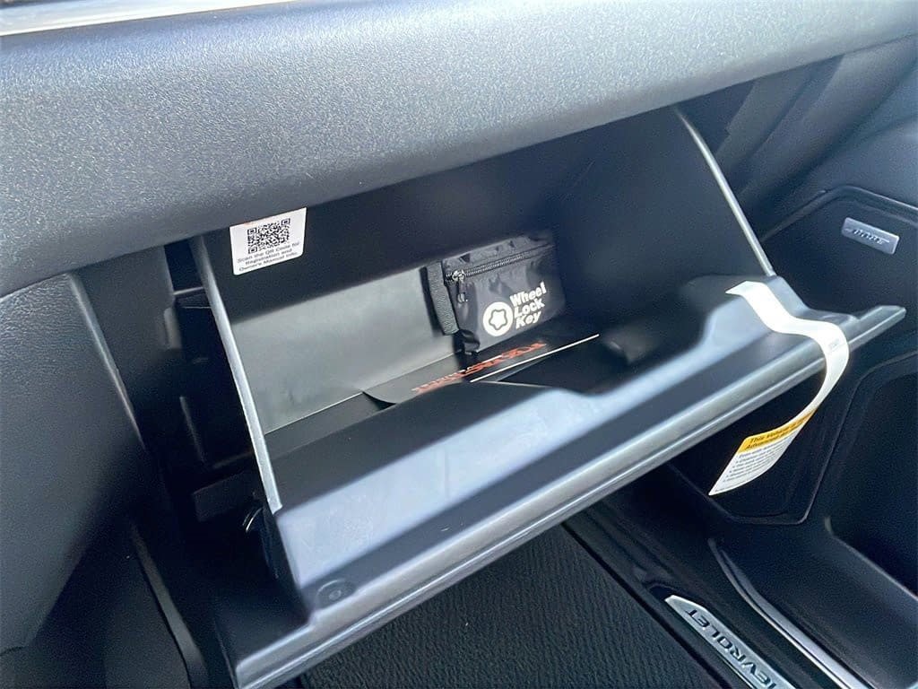 New 2025 Chevrolet Silverado 1500 RST image 24