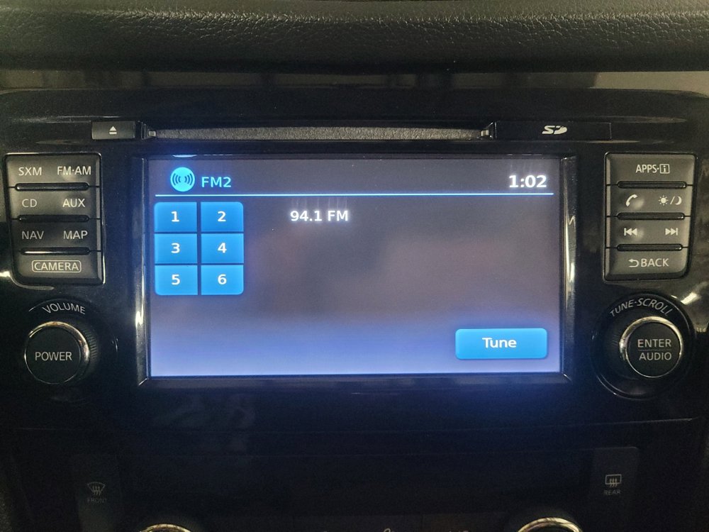 Used 2015 Nissan Rogue SV w/ SV Premium Package image 25