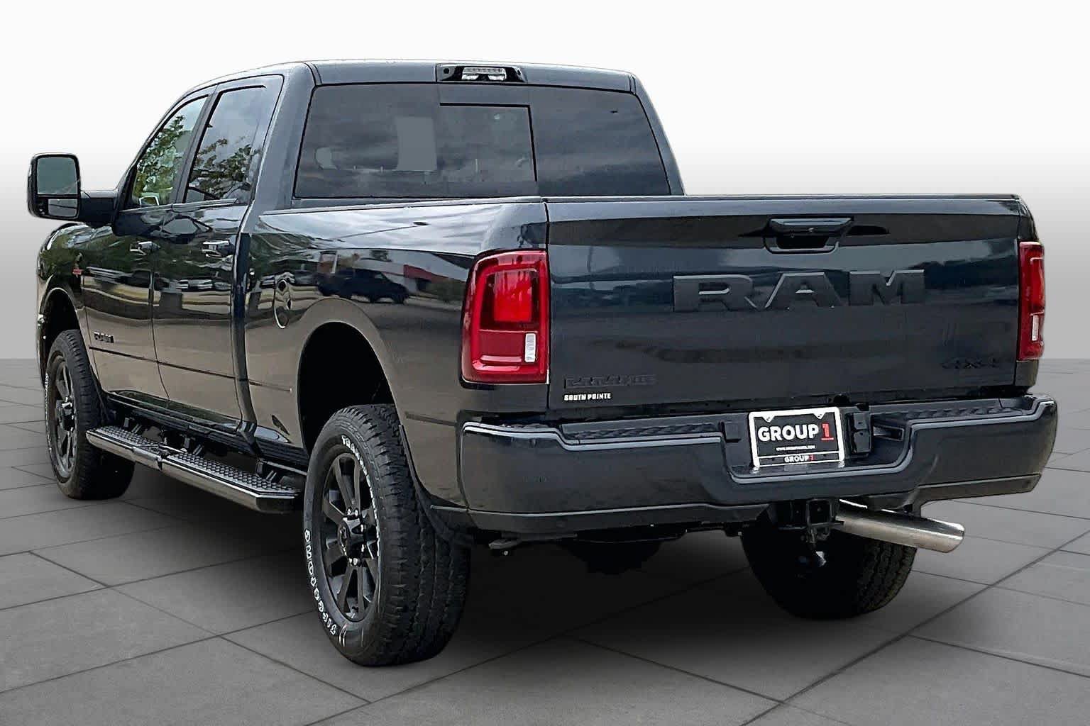 New 2027 RAM 2500 Laramie AWD/4WD image 12