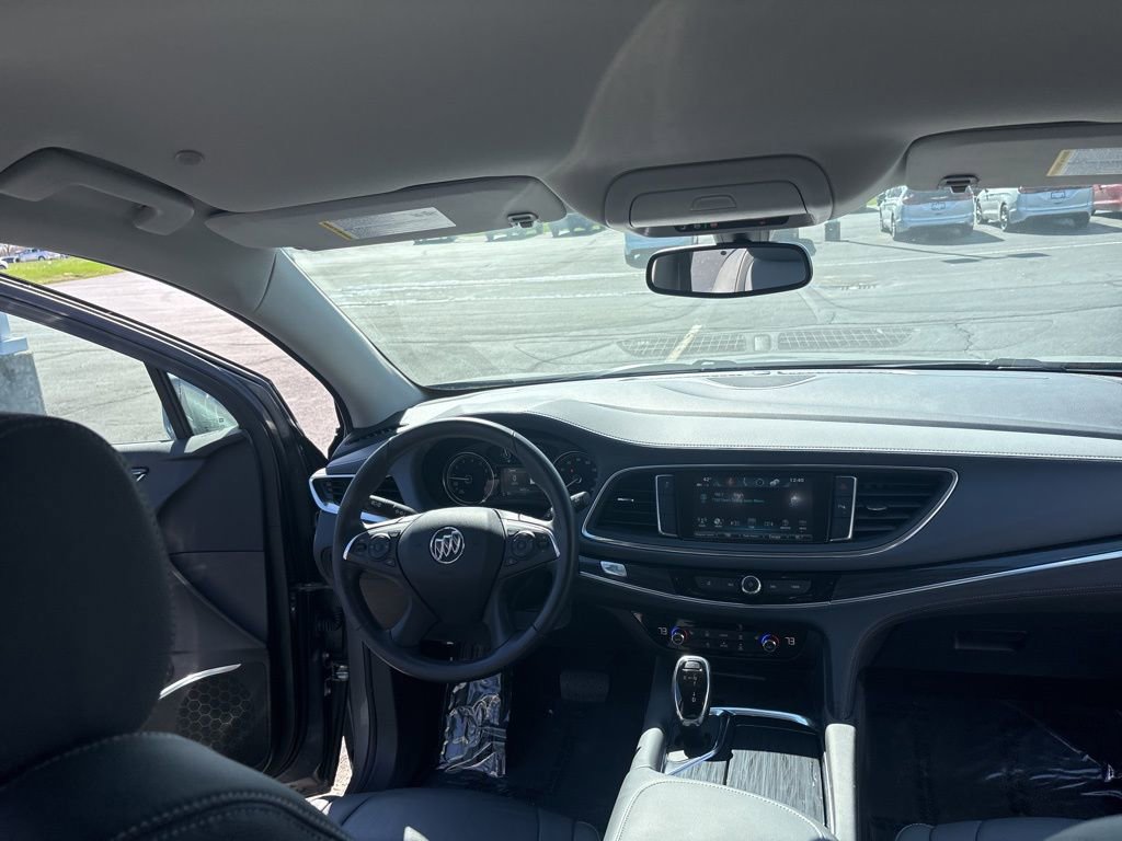 Used 2019 Buick Enclave Essence image 36