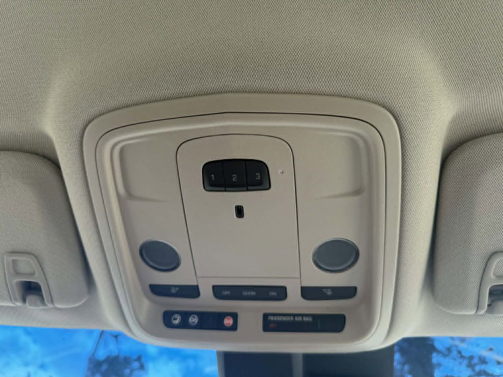 Used 2014 Cadillac XTS Premium FWD image 28