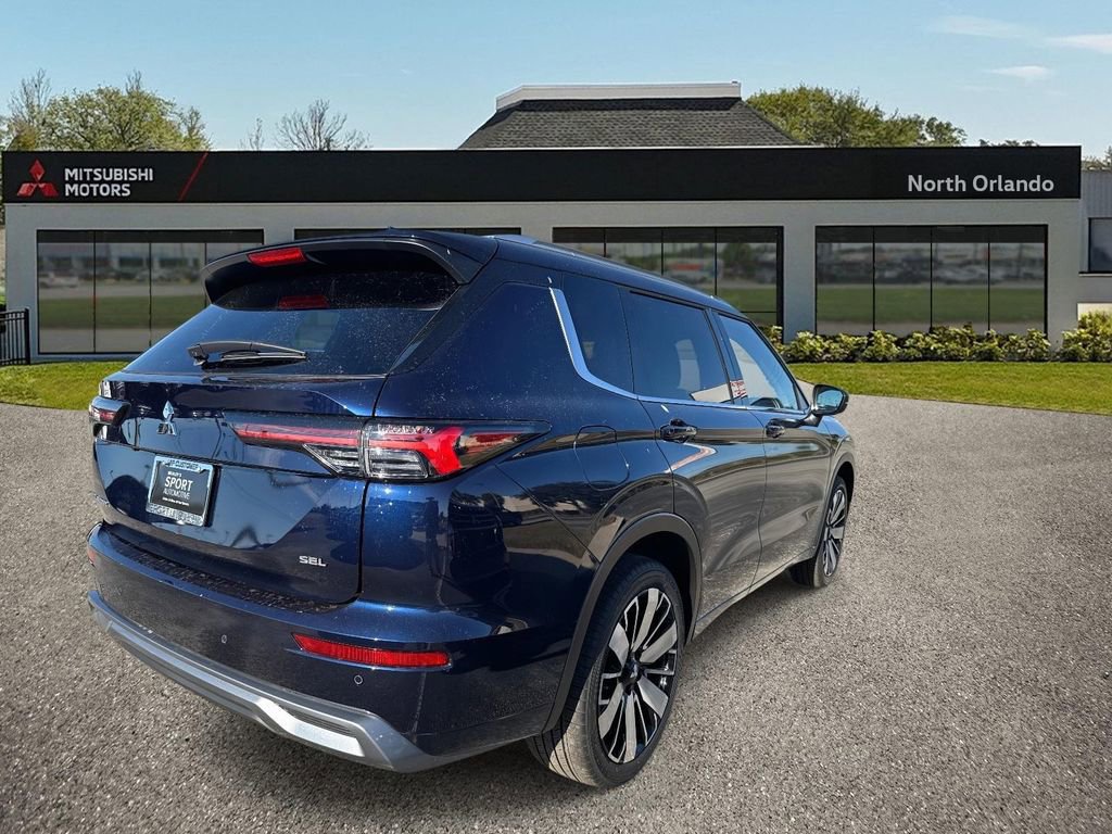 New 2025 Mitsubishi Outlander SEL image 4