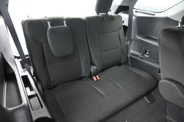 Used 2022 Ford Explorer XLT w/ Class IV Trailer Tow Package AWD/4WD image 9