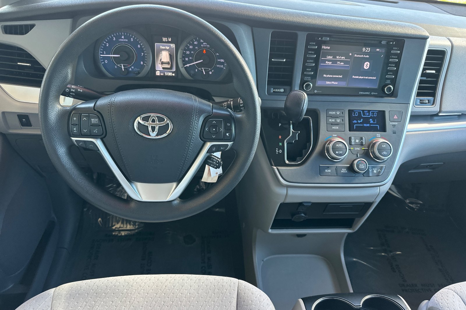 Used 2020 Toyota Sienna LE FWD image 17