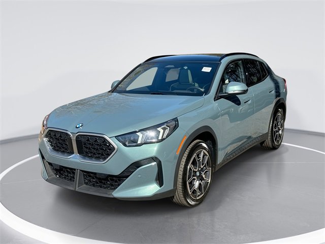 Used 2025 BMW X2 xDrive28i w/ Premium Package image 1