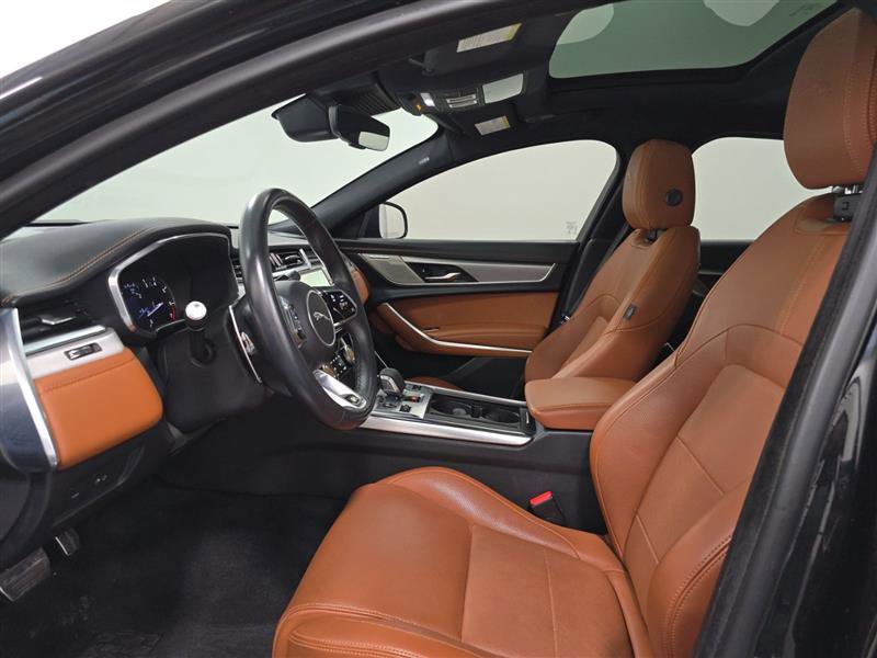 Used 2022 Jaguar XF R-Dynamic SE AWD/4WD image 7