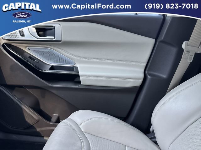 Used 2024 Ford Explorer Platinum w/ Technology Package AWD/4WD image 29