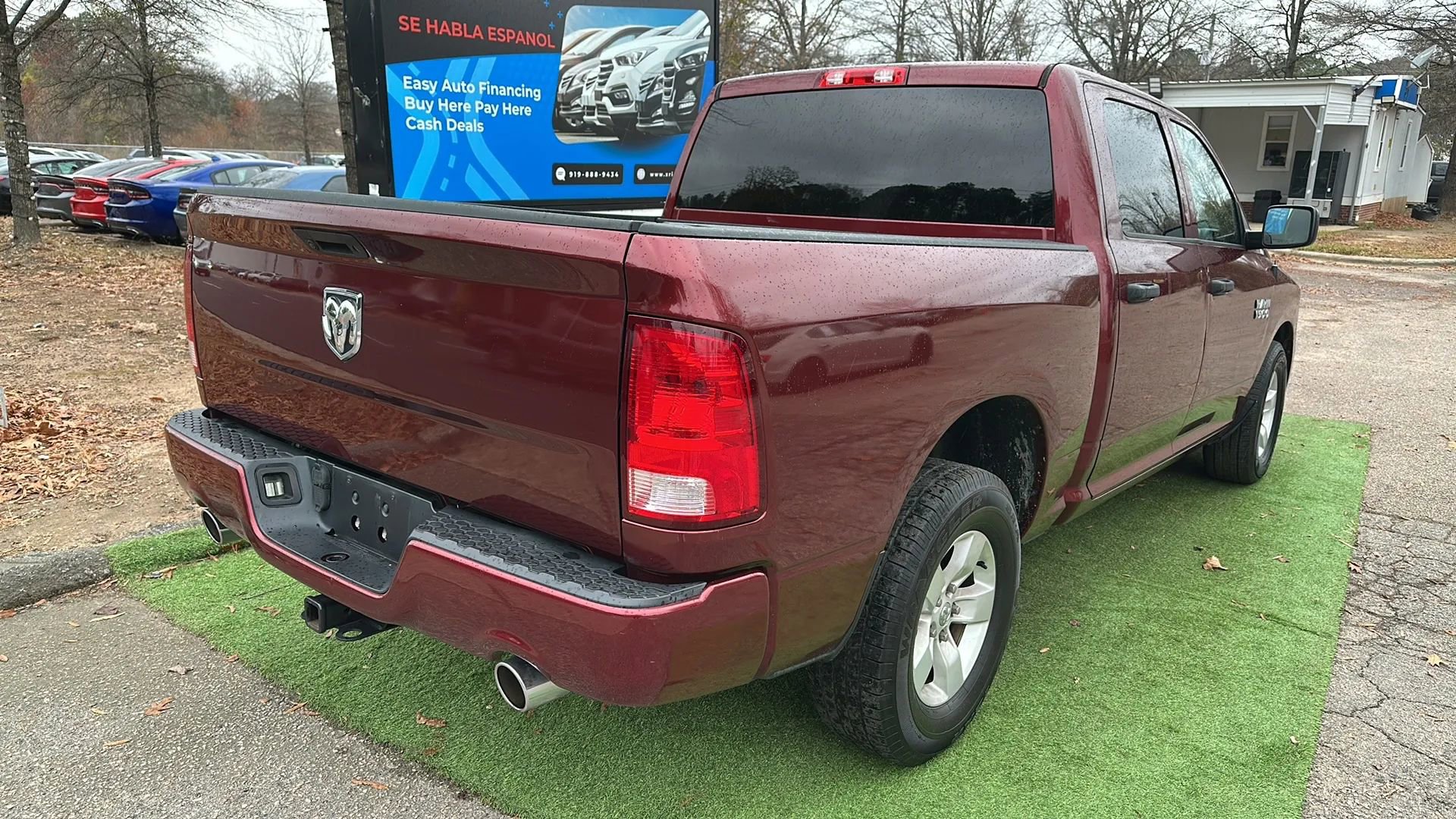 Used 2017 RAM 1500 Express image 8