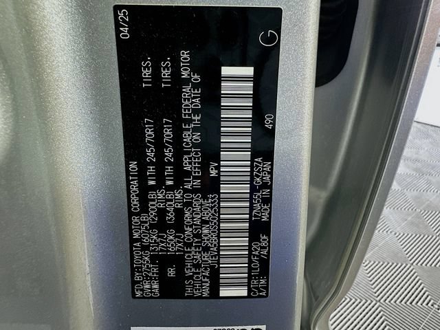 Certified 2025 Toyota 4Runner SR5 AWD/4WD image 31