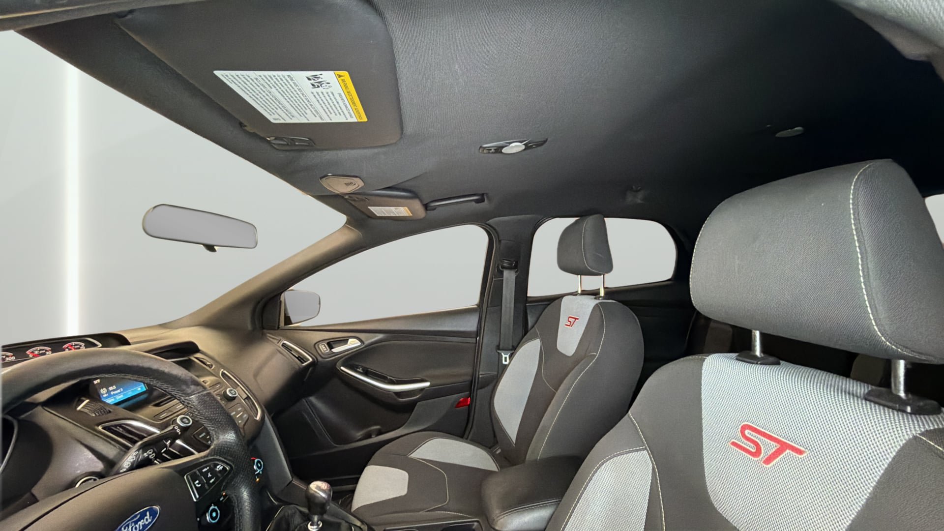 Used 2017 Ford Focus ST FWD image 30