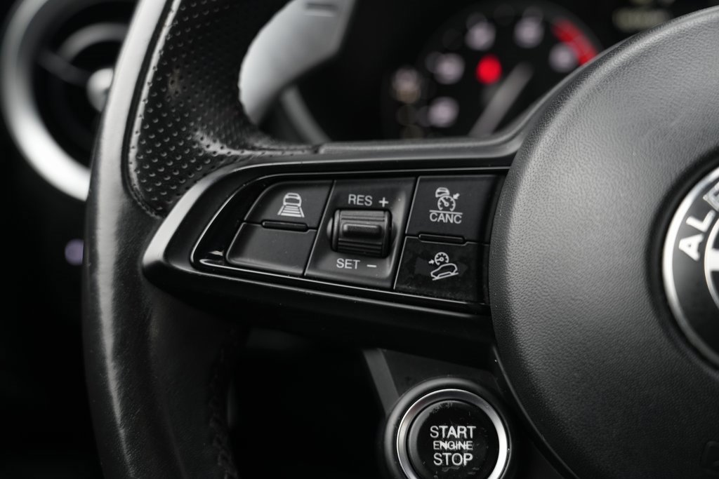 Used 2022 Alfa Romeo Stelvio Sprint image 48