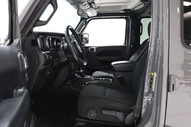 Used 2023 Jeep Wrangler Unlimited w/ Cold Weather Group image 16