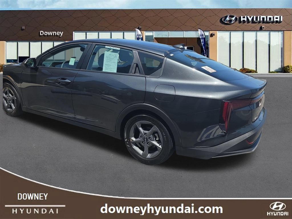 Used 2025 Kia K4 FWD image 3