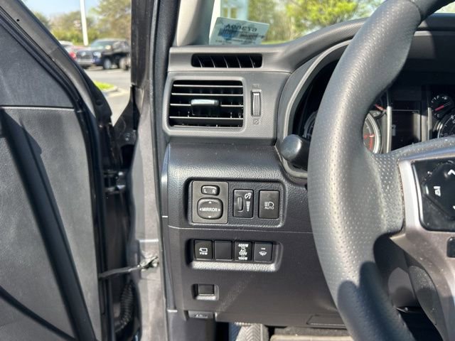 Used 2022 Toyota 4Runner Limited image 25