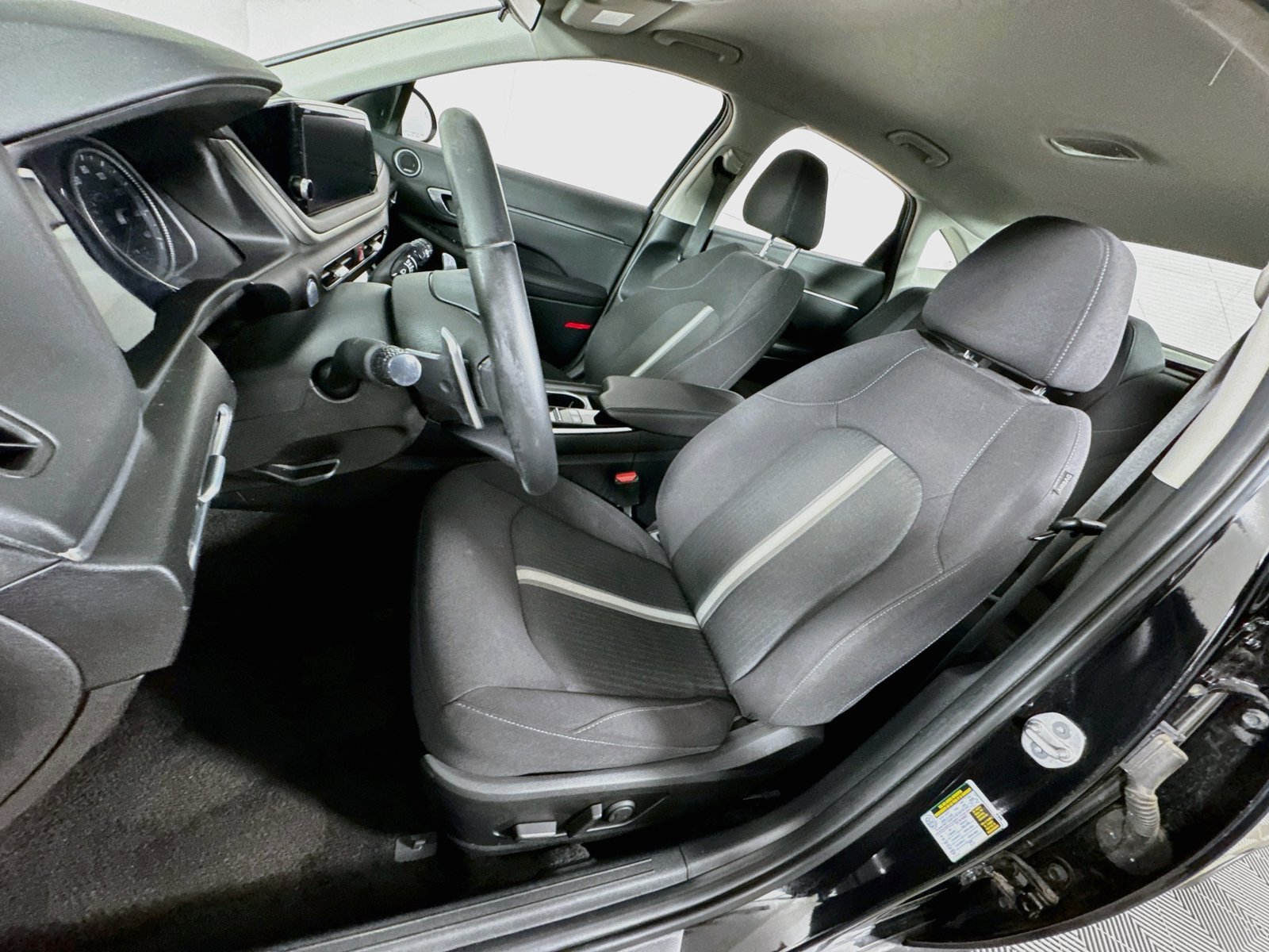 Used 2023 Hyundai Sonata SEL FWD image 12