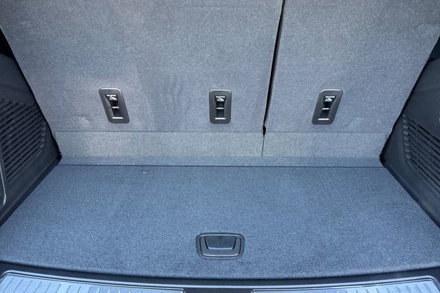 New 2026 GMC Yukon Denali w/ Sun & Power Step Package image 18