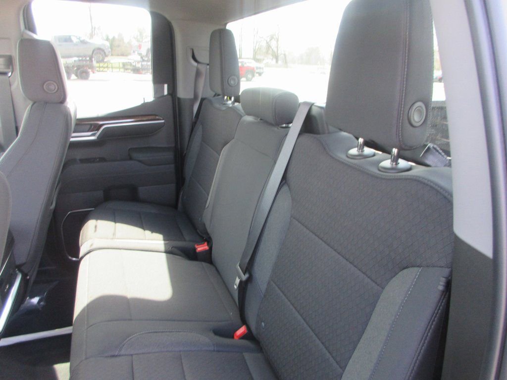 New 2026 GMC Sierra 1500 Elevation image 15