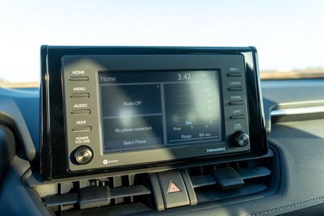 Used 2022 Toyota RAV4 XLE w/ Convenience Package image 25