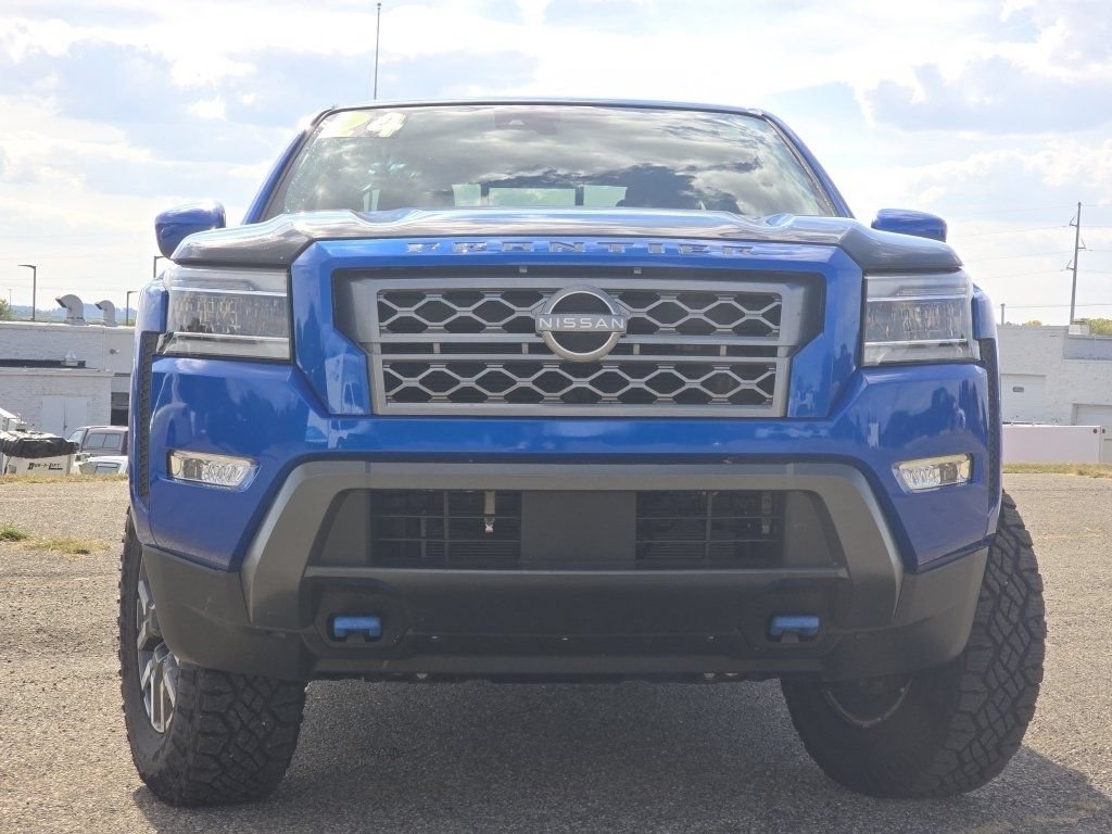 Used 2024 Nissan Frontier SL w/ Technology Package AWD/4WD image 10