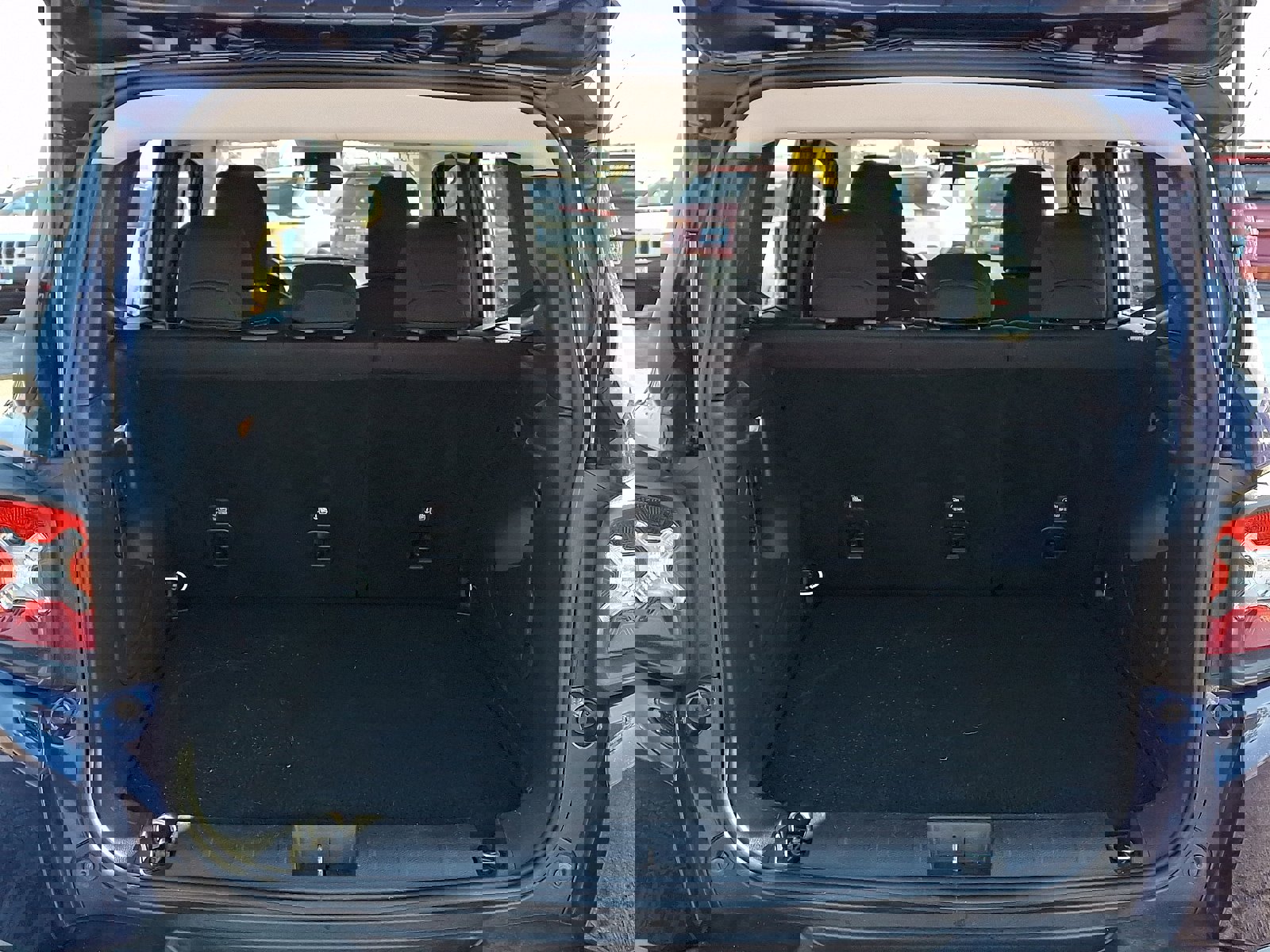 Used 2021 Jeep Renegade Sport image 27