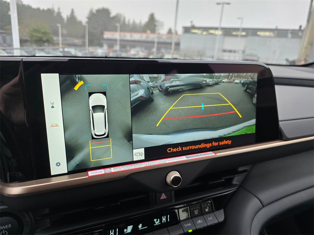 New 2025 Toyota Crown Signia image 31