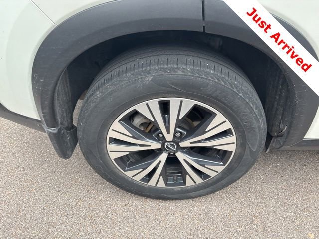 Used 2023 Nissan Rogue SV FWD image 19