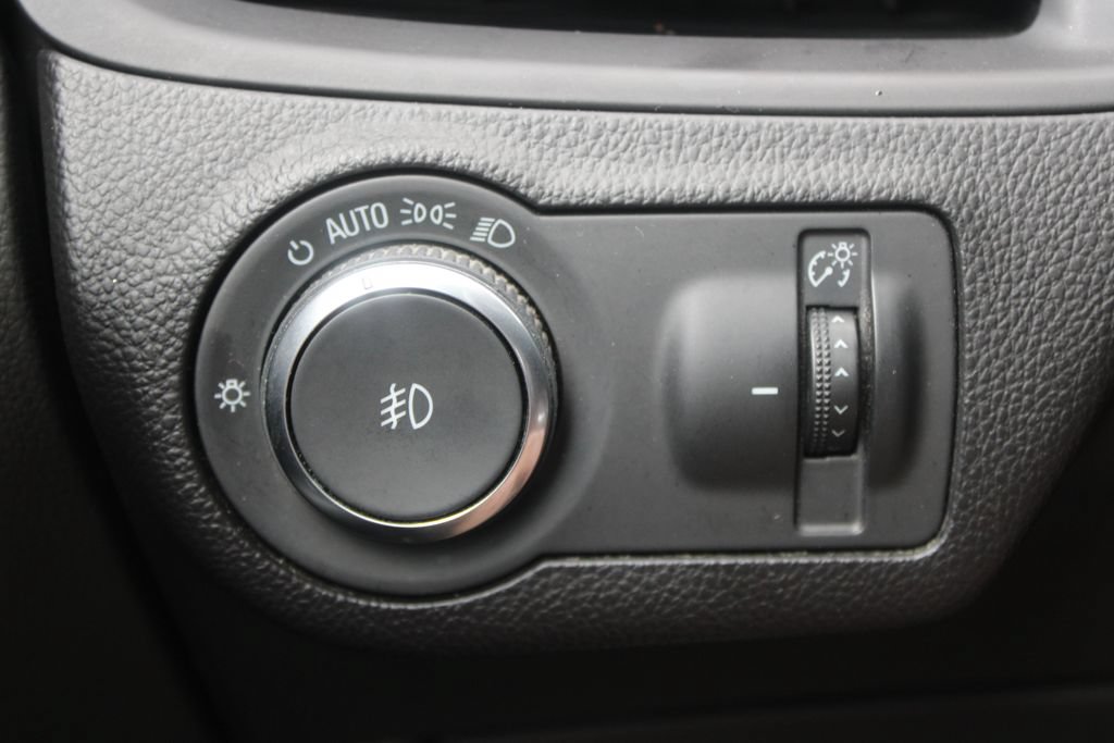 Used 2020 Buick Envision Essence FWD image 43