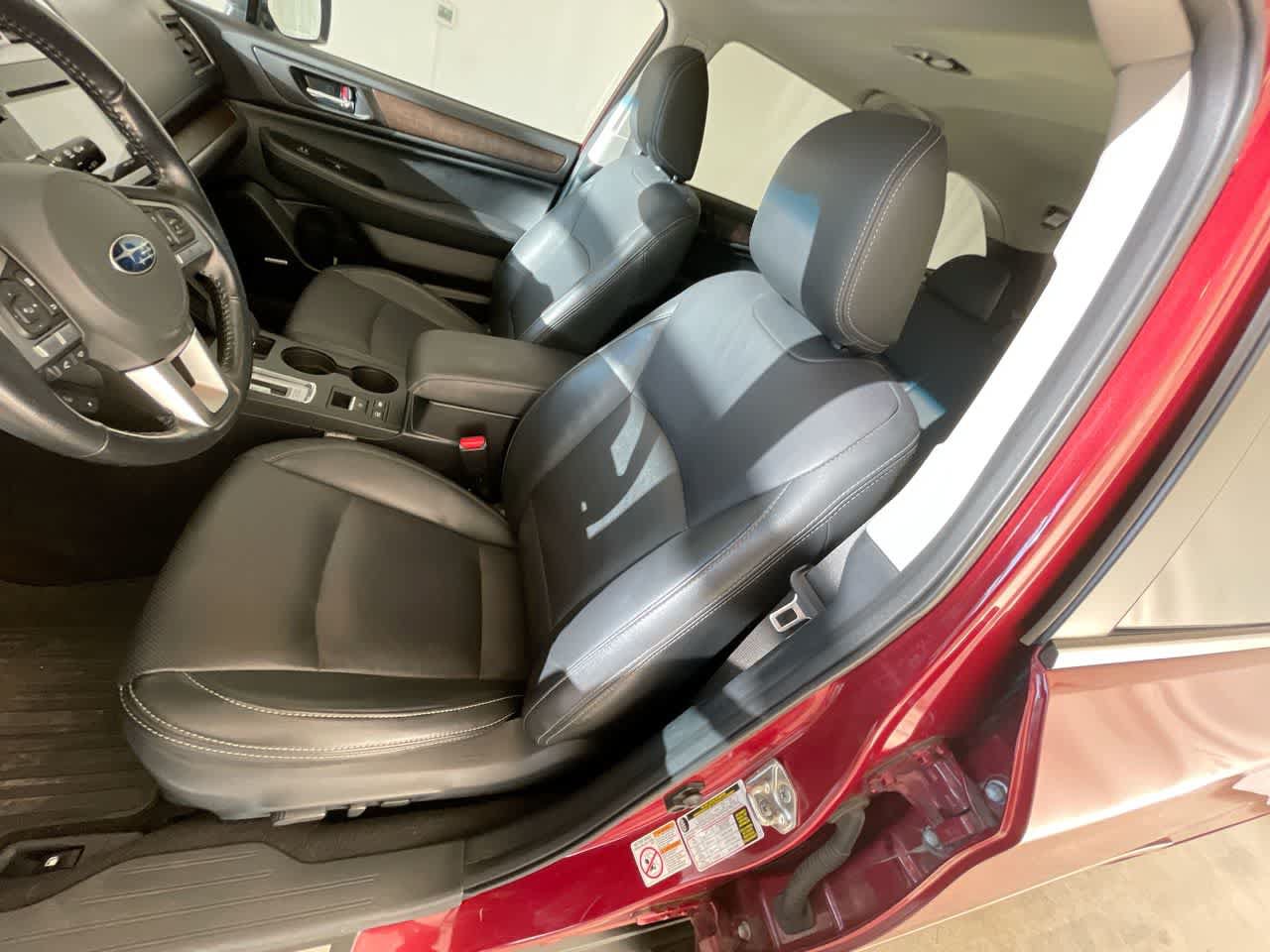 Used 2015 Subaru Outback 3.6R Limited AWD/4WD image 11