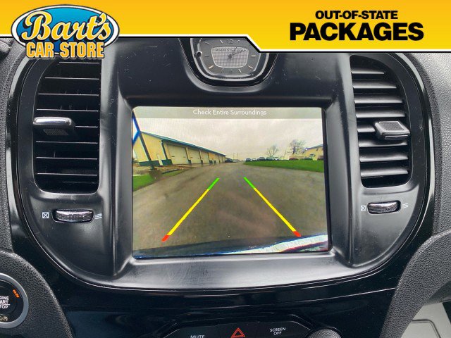 Used 2018 Chrysler 300 S image 32