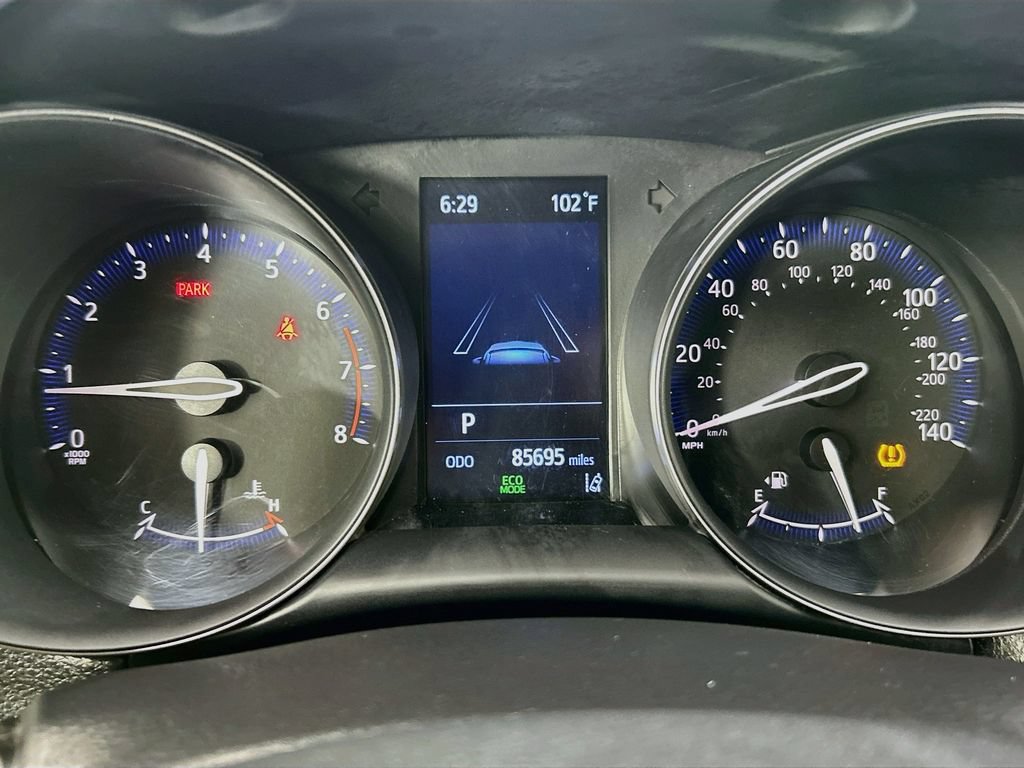 Used 2020 Toyota C-HR XLE FWD image 32