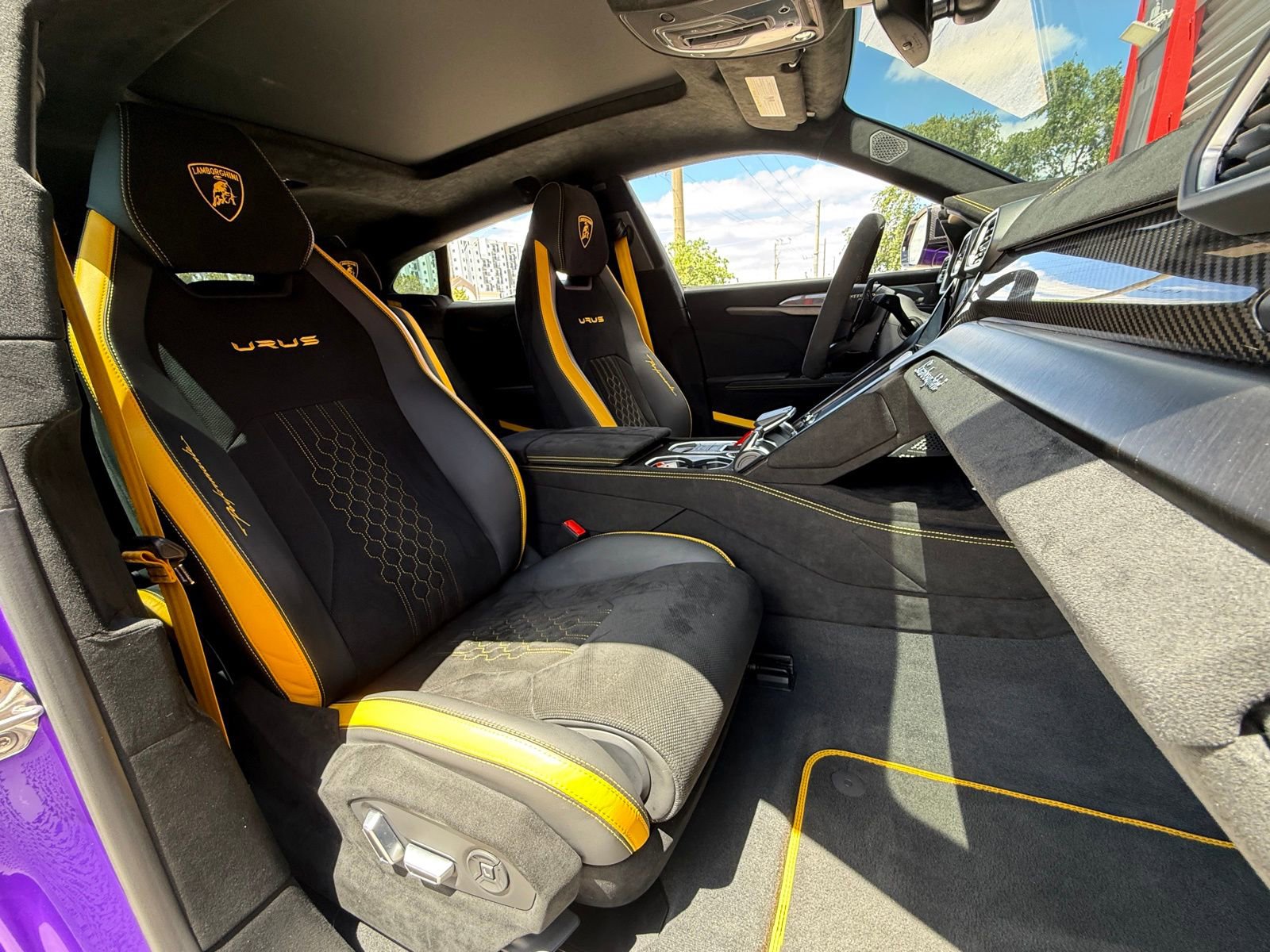 Used 2024 Lamborghini Urus Performante image 24