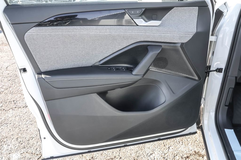 New 2026 Volkswagen Tiguan S image 30