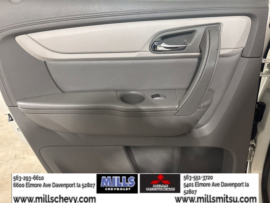 Used 2015 Chevrolet Traverse LT image 11