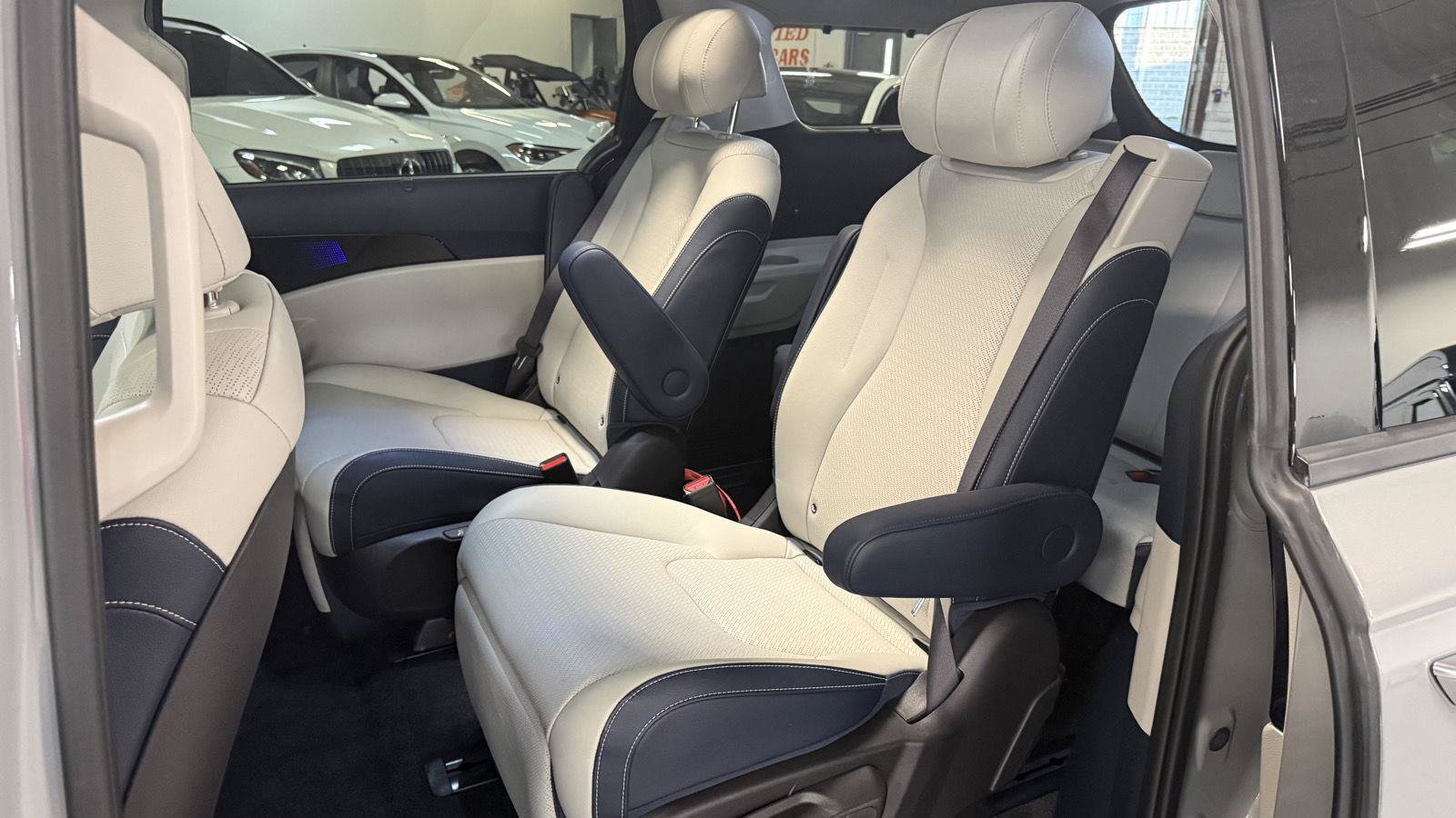 Used 2026 Kia Carnival SX Prestige FWD image 30