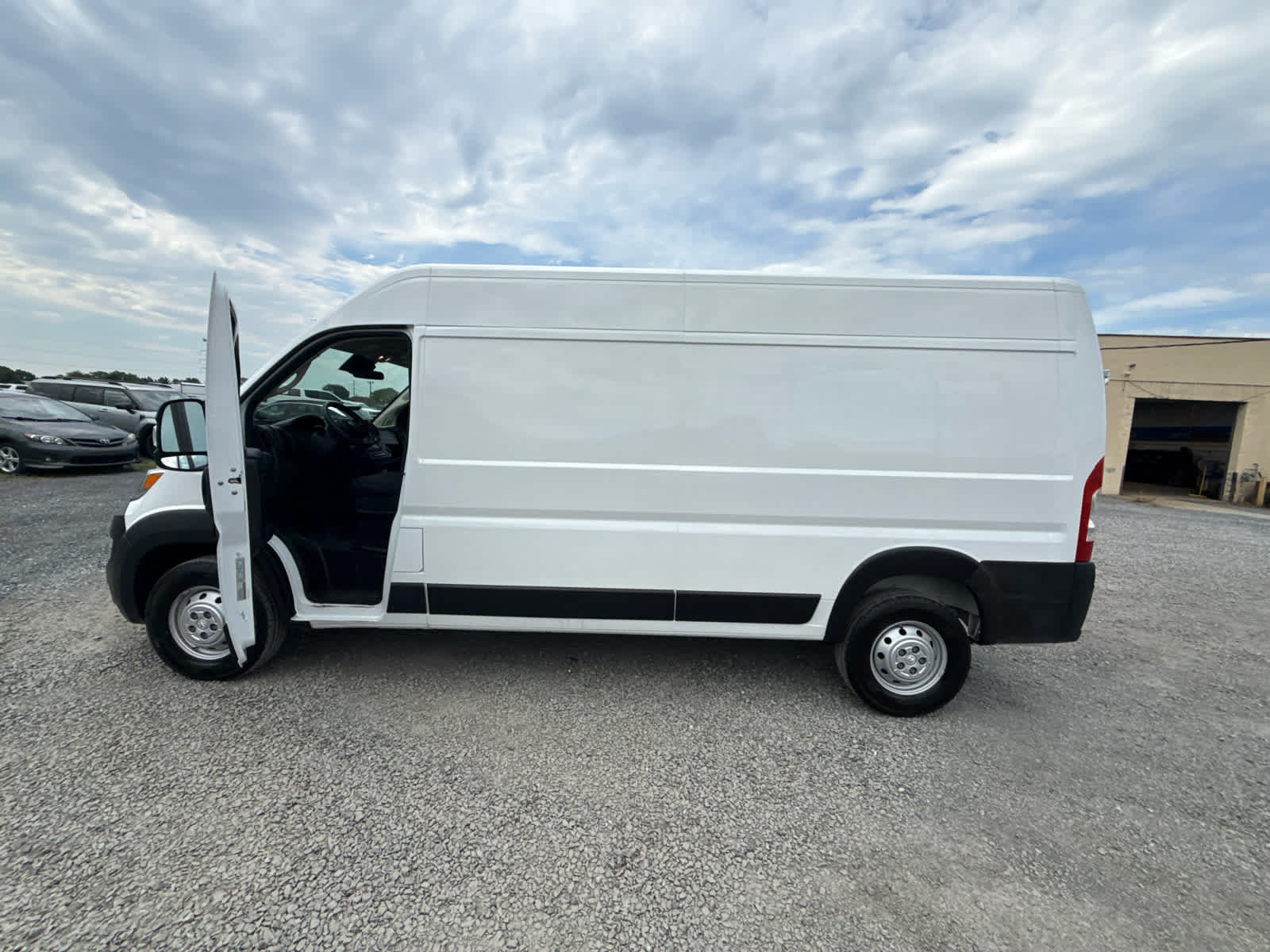 Used 2023 RAM ProMaster 2500 FWD image 38