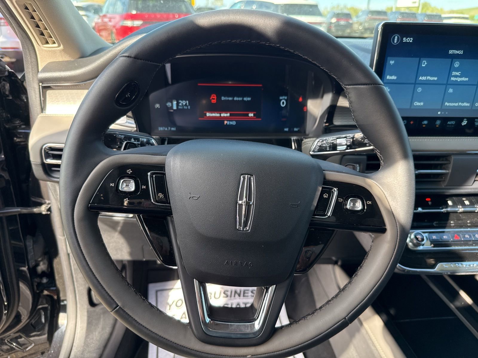 Used 2025 Lincoln Corsair FWD image 11