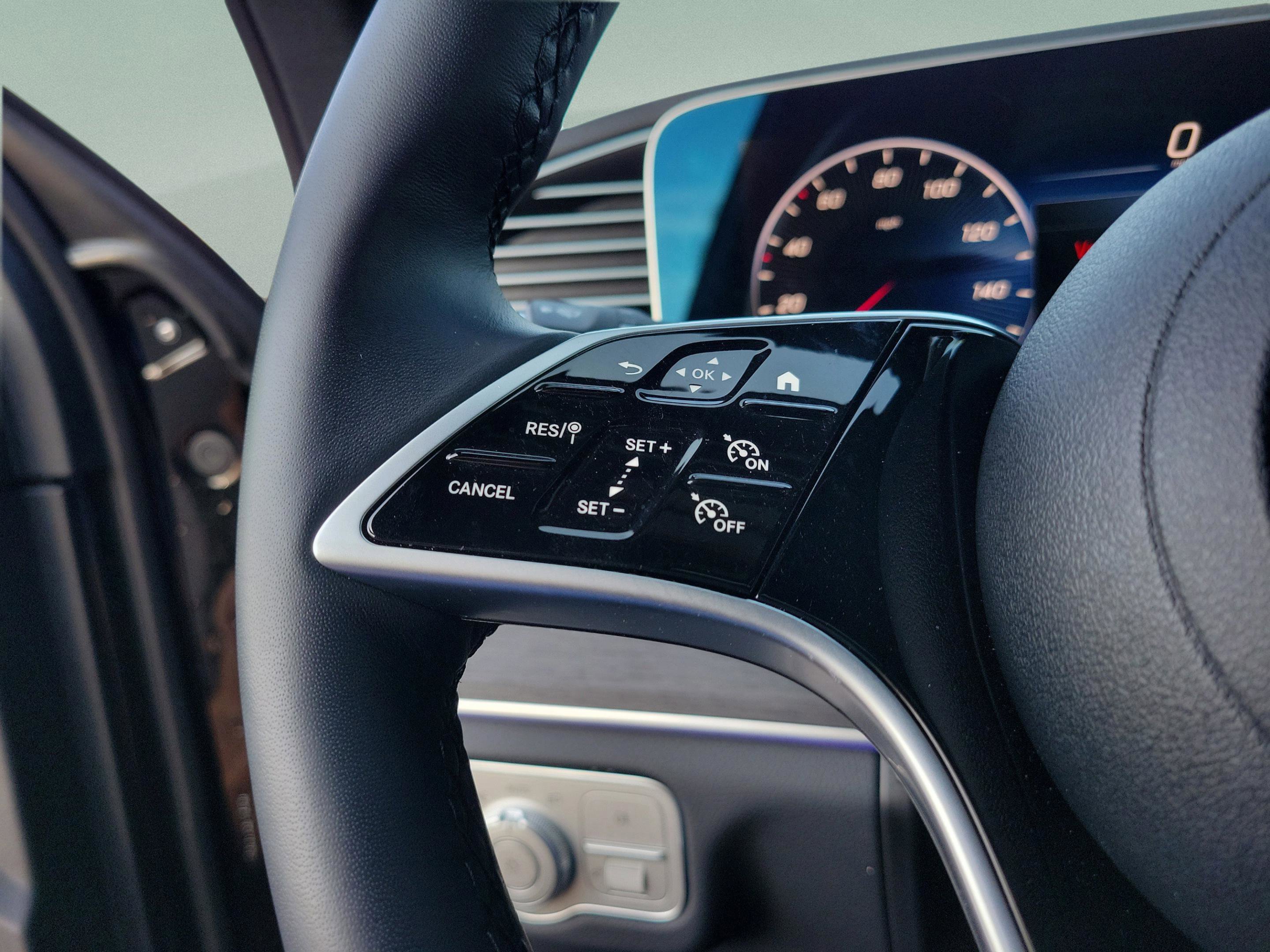 Certified 2026 Mercedes-Benz GLE 350 4MATIC image 24