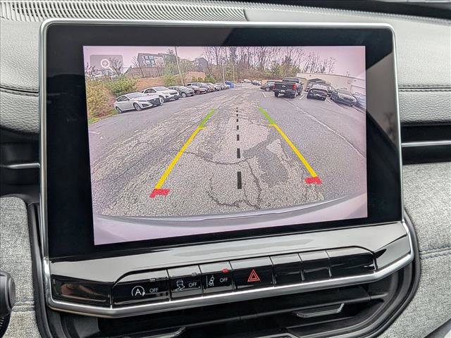 Used 2023 Jeep Compass Latitude w/ Sun and Sound Group AWD/4WD image 14