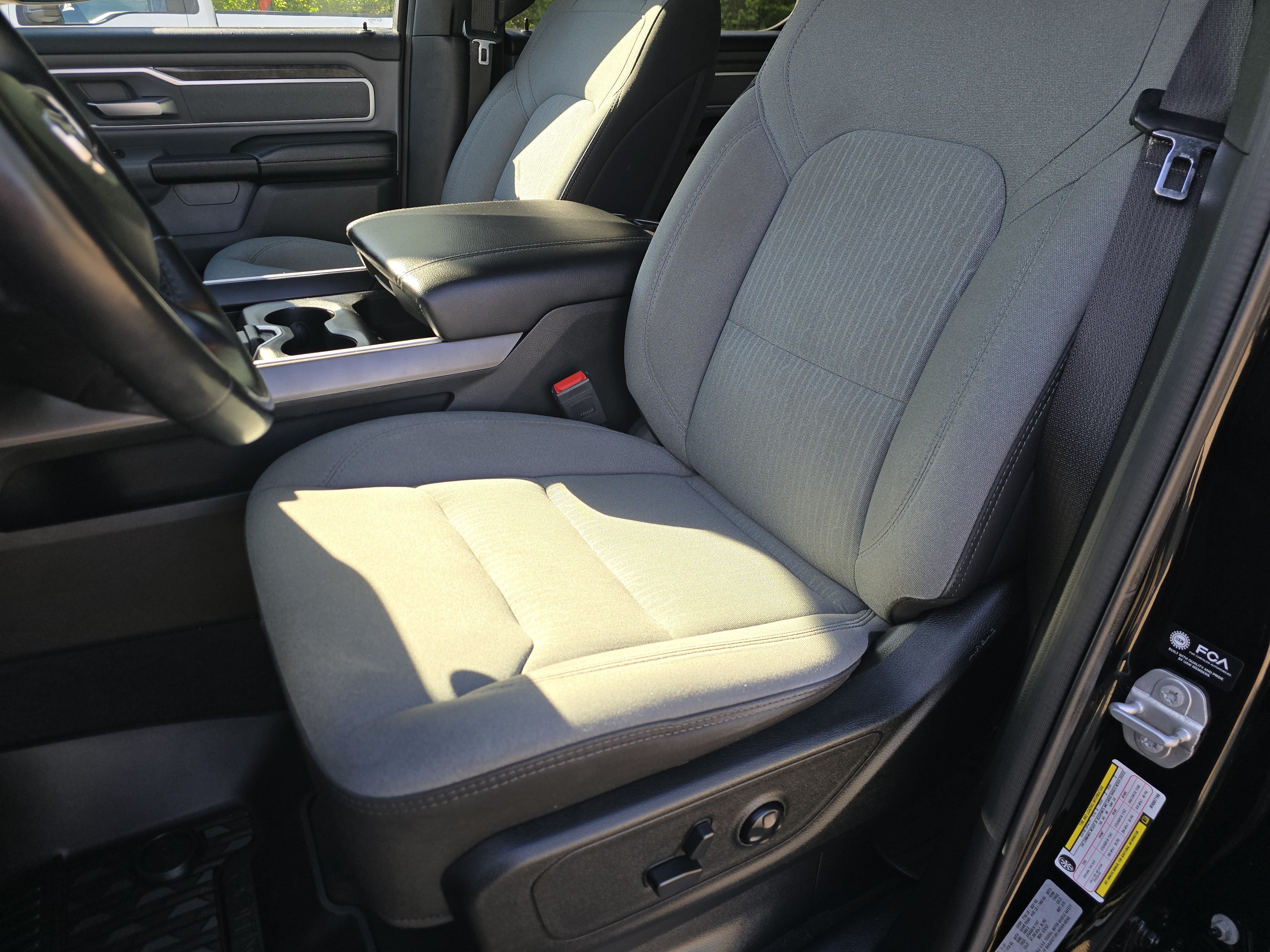 Used 2021 RAM 1500 Big Horn AWD/4WD image 19