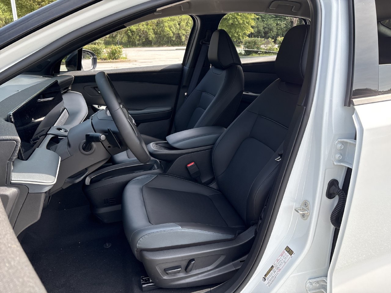 New 2026 Nissan Leaf SV+ FWD image 15